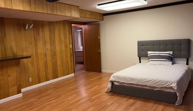Cozy & simple in Bellevue
