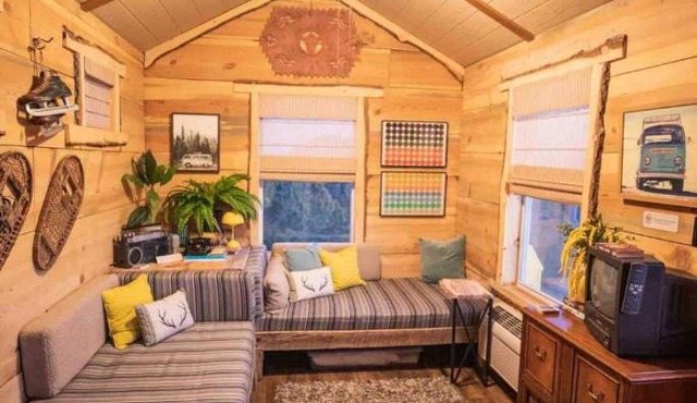 Crows Nest Treehouse At El Mistico Ranch in Nogal