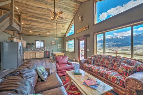 Day Trip to Yellowstone NP! Mtn-View Cabin