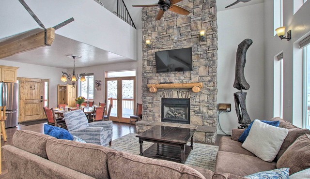Dinosaur Point Lodge