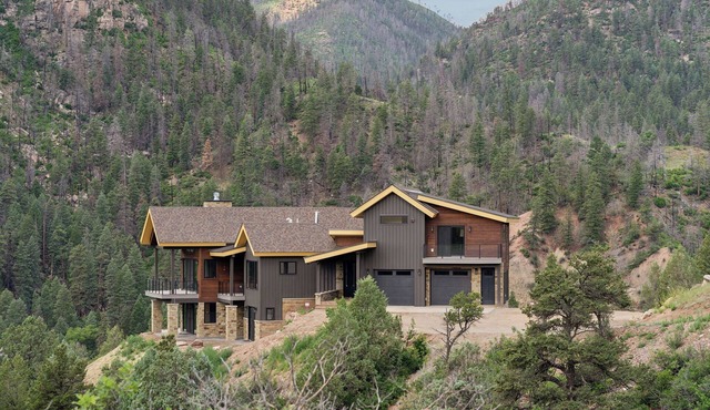 Durango Luxury-Stunning Views! Easy to Town or Ski in Durango