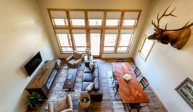 Eagle Bend Townhome w/King Suites & Amazing Views