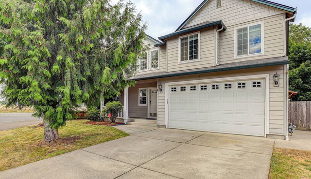 East Vancouver Home Near Trails & Lacamas Lake in Vancouver