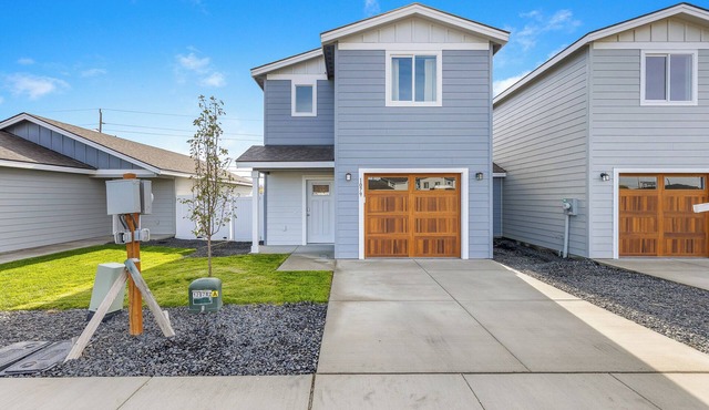 Emerald Escape in Hermiston