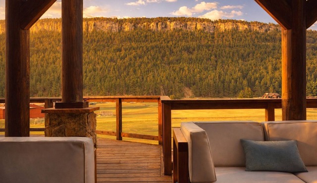 Epic Nemo Lodge - Legendary Black Hills Group Stay in Nemo