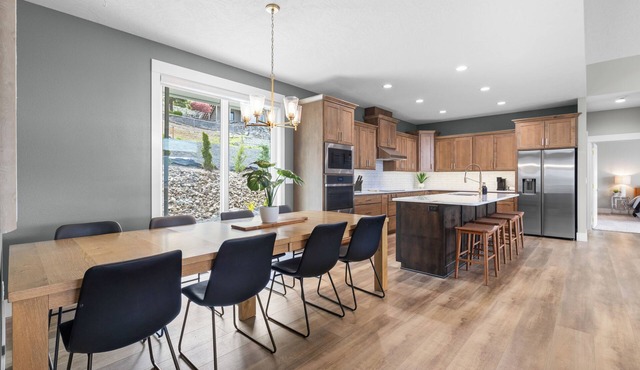 Epic river views, Newly built upscale modern home, Game room