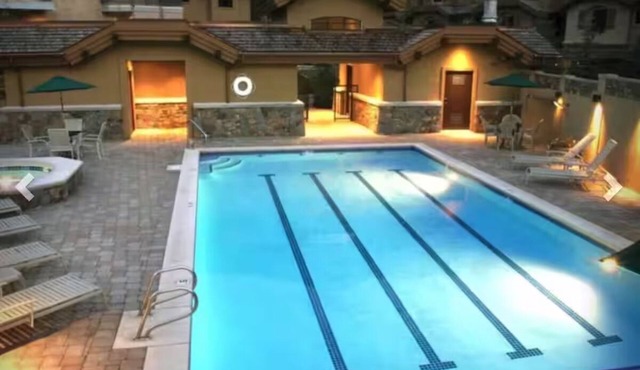 Exclusive retreat condo in Ketchum w/mtn. views.