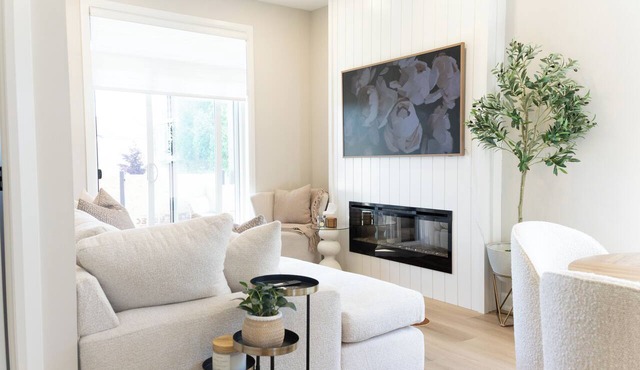 Executive Luxury Condo | Corporate Stay | Sleeps 4 in Mount Forest