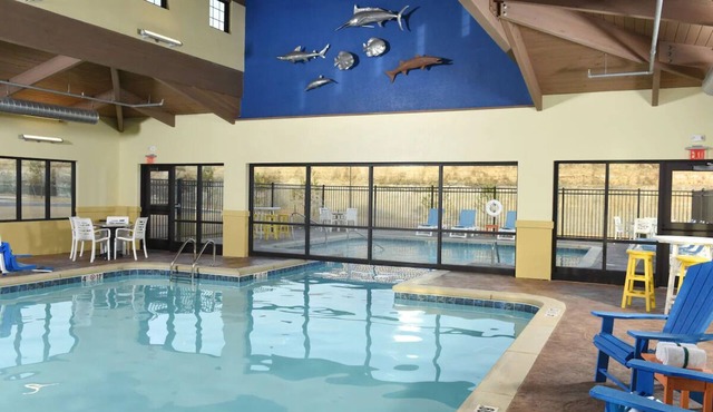 Expanded Stay King, Stoney Creek Broken Arrow, Living Room | 4 Units in Broken Arrow