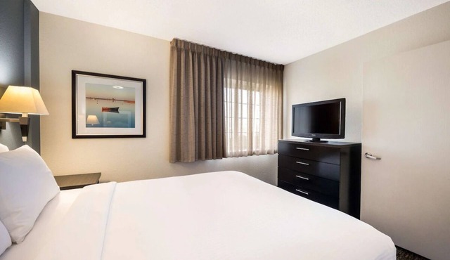 Explore Boston’s Best in Urban Haven | Near Museums & Top Attractions in Braintree
