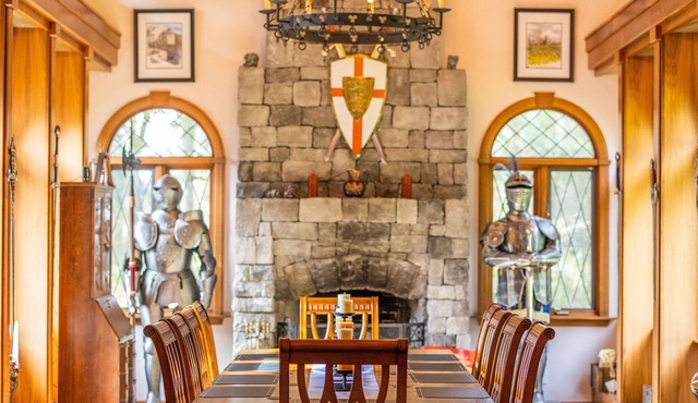 Extraordinary Medieval Castle w/Life Size Dragons! in Monroe