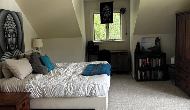 Family-friendly 3-bedroom house near Sun Valley with AC in serene Bellevue