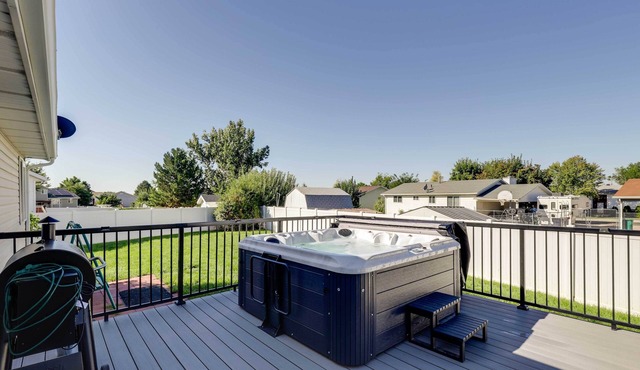Family-friendly Clearfield Home w/Hot Tub!