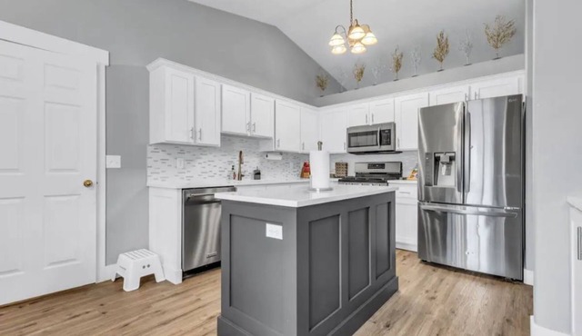 Family Friendly cozy Home Away from Home in Pleasant Grove w/ lots of extras