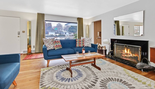Feeling Groovy Vintage 1960’s Home in Boise Bench 3 bed/3 bath