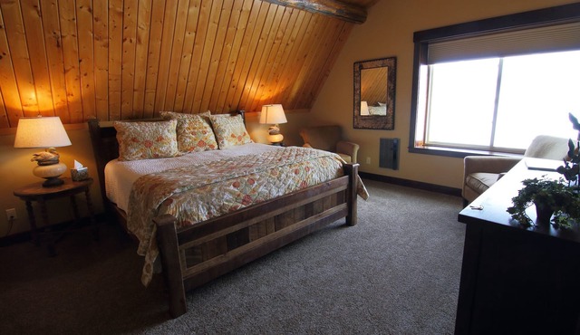 Fin and Feather Inn