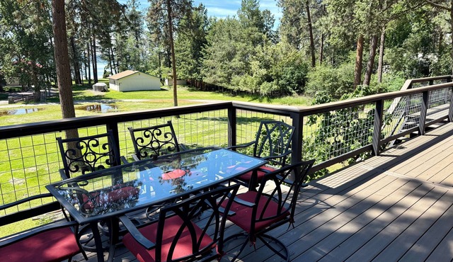 Finley Point Escape on Flathead Lake Near GNP
