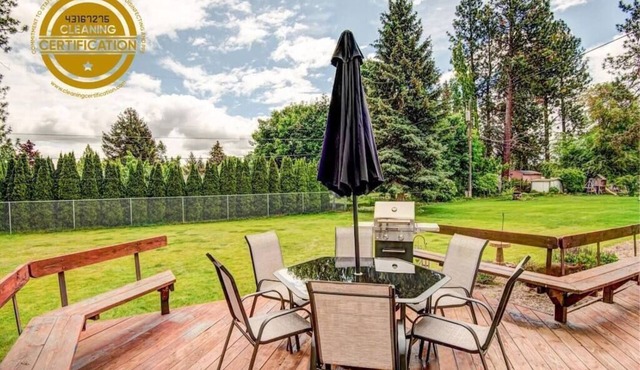 FIRE HOUSING AVAILABLE-Central AC-Huge Fenced Bkyrd-15 Min 2 Dwntwn-Luxe Bthrm