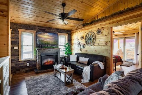 Firefly Cabin in Pigeon Forge