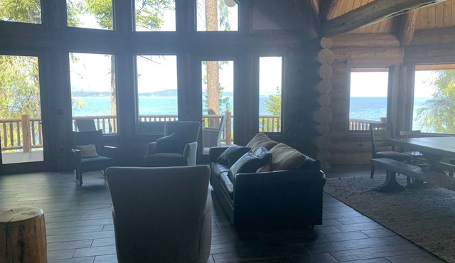 Flathead Lake cabin with beachfront, stunning views in Polson
