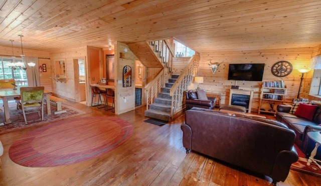 Forest Edge Retreat S
