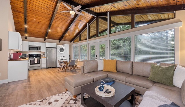 Forest Retreat with Two Kings and Expansive Deck in Bellingham