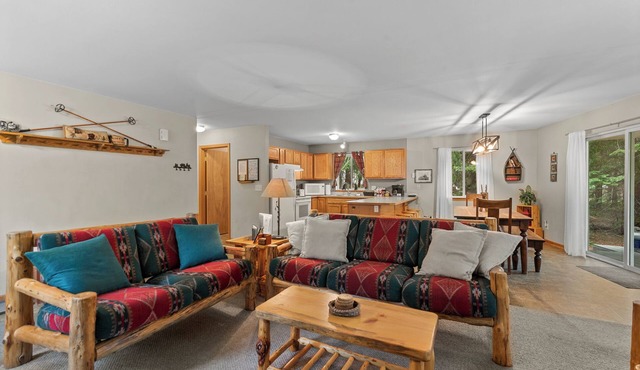 Four Seasons Escape - Cabin for Friends and Family in Leavenworth