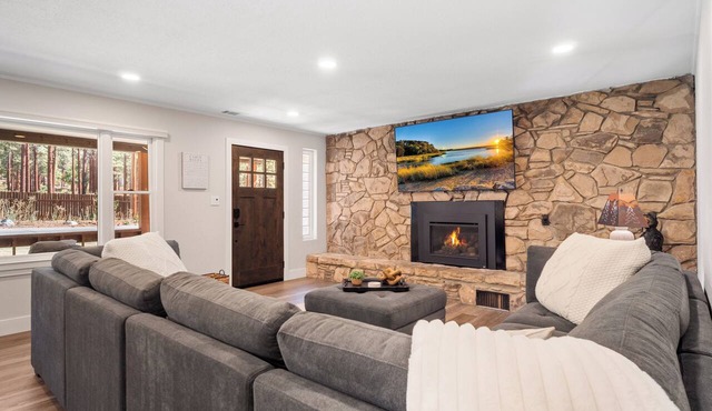 Gabriel Getaway | Mountain Comfort in Skyline, NV in Zephyr Cove