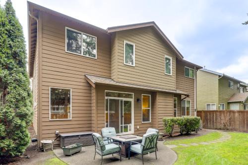 Gateway to Greater Seattle! Spacious, Modern Home in Bothell