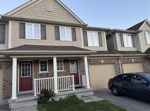Gorgeous 3-Bedroom 3Bathroom house in Kitchener