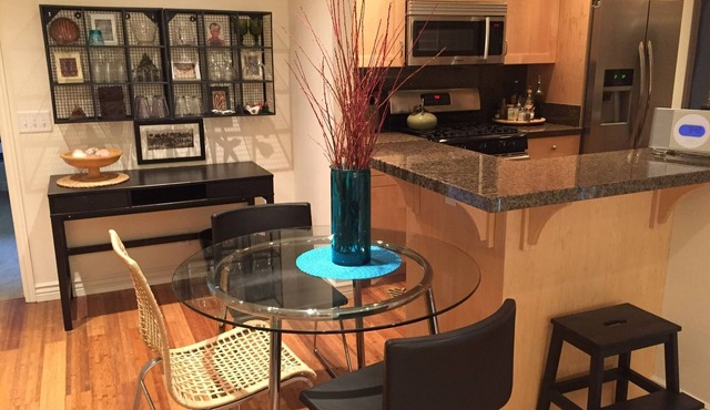 Great Location. 15 Min. from Canyon Skiing, Downtown, Airport.
