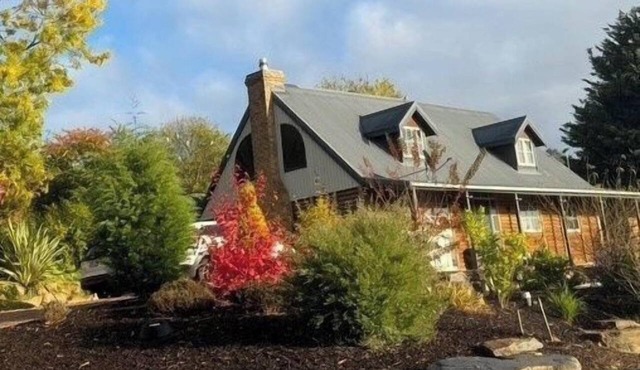 Hahndorf Log Cabin, Adelaide Hills in Hahndorf