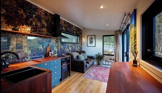 Hapuku river terrace A Eco Tiny House in the foothills of the kaikoura mountain. in Kaikoura