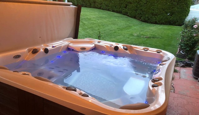 Harvard Home @ ISU | ICCU Dome | Hot Tub | Firepit