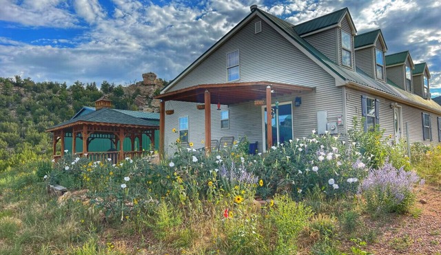Hole In The Wall Ranch in Cañon City