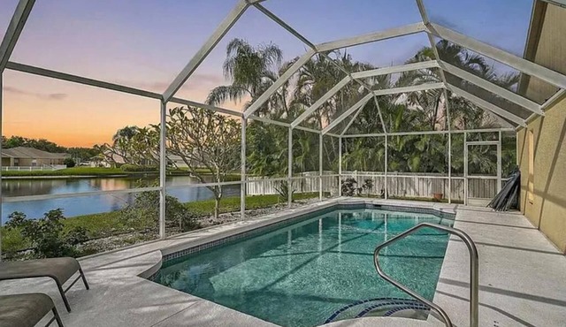 Home at Sabal Harbor 8 Miles from the Beach. in Bradenton