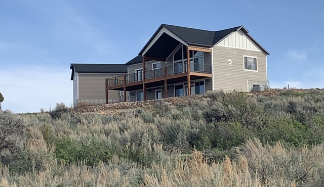 Hydeaway Cabin at Bear Lake