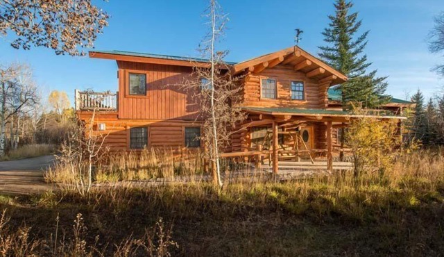 JHRL - Macker's Cabin, Amazing Log Cabin, Sleeps 16