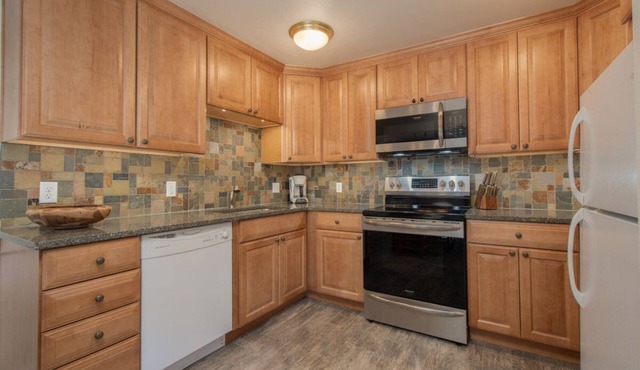 JHRL - Tensleep A6 2-BDR Teton Village Condo