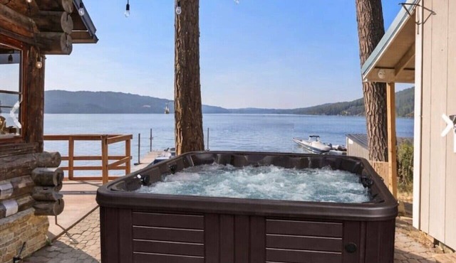 Lake CDA Cabin | Hot Tub | Boat Rental | Dock in Harrison