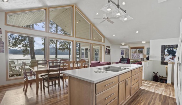 Lakefront Cabin Retreat with Stunning CDA Views in Worley