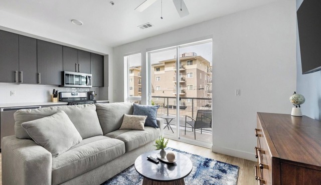 Landing | Incredible Studio in Central City
