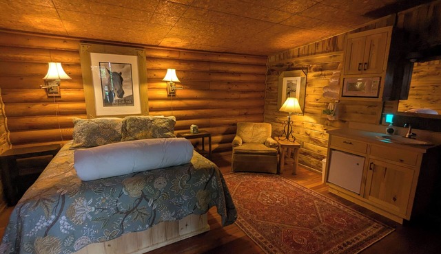 Laughing Horse Lodge