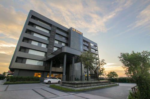 LePont Riverfront Resort Nongkhai in Nong Khai