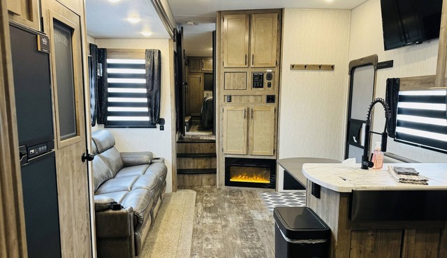 Lewiston RV. 3 blocks to airport, 3 miles to Snake River. Close to everything!