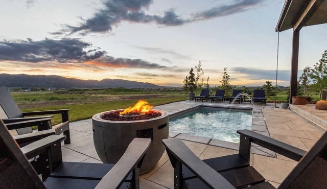 Luxe Teton Estate | Heated Pool 3 Private Acres
