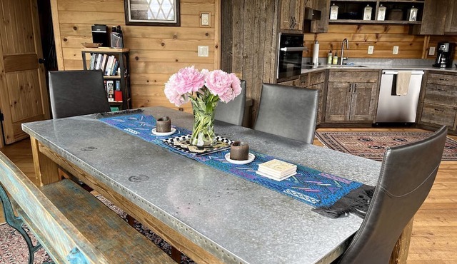 Luxury Flathead Lake Yurt Ideal for a Great Getaway in Montana