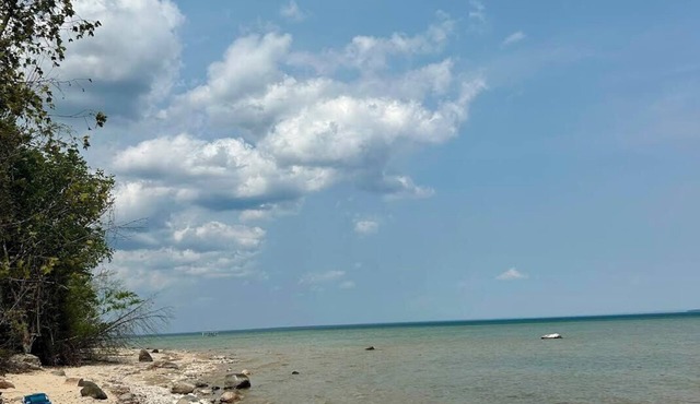 Luxury Waterfront Home in Suttons Bay in Suttons Bay