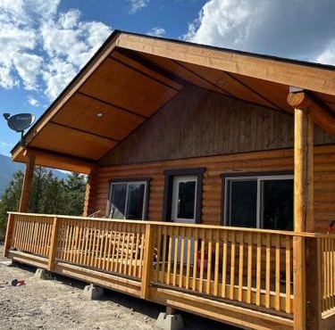 McDonald Cabin #4 next to YNP