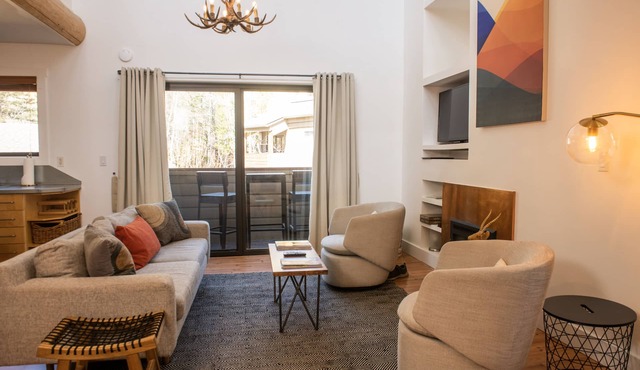 Meadowbrook Condo 9 - Couples Oasis Hideout Prime for Hiking or Bike Path